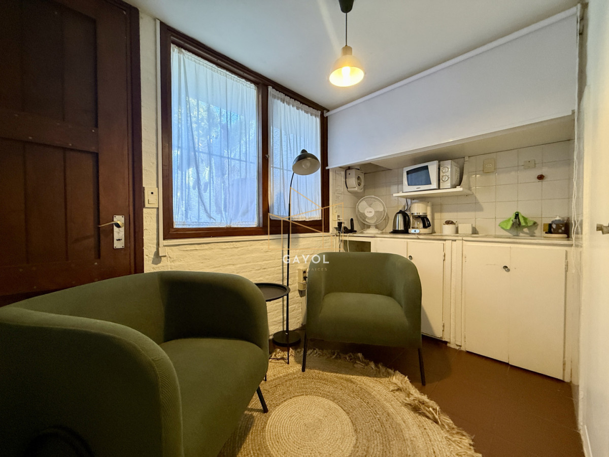 Casa ID.1501 - CASA EN VENTA - BARRIO CANTEGRIL, AV. CÓRDOVA