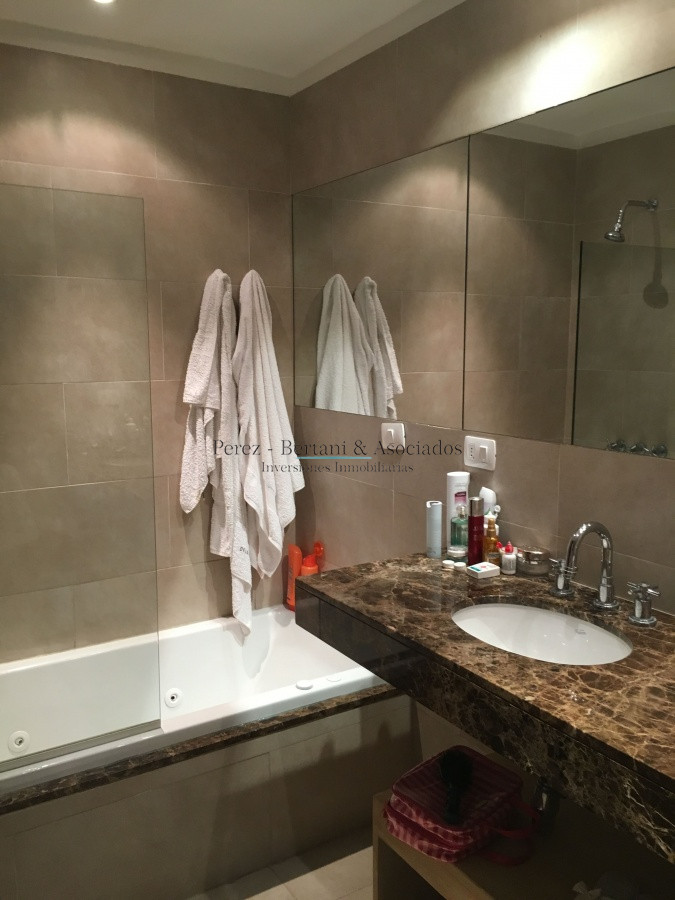 Apartamento ID.1052 -   Excelente ubicación! en la Barra