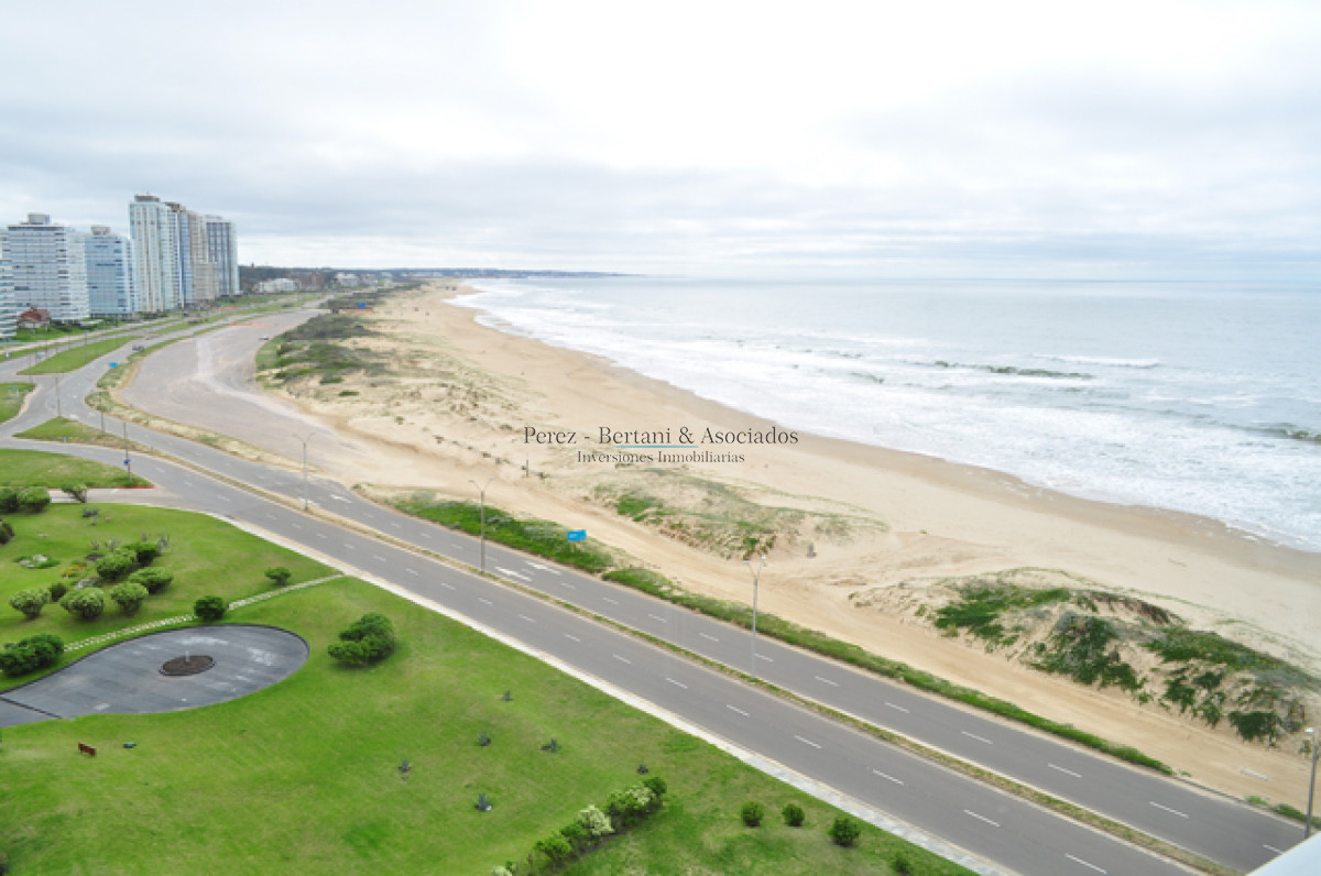 Apartamento ID.286 -  Venta Apartamento en Brava 3 dormitorios  Primera linea