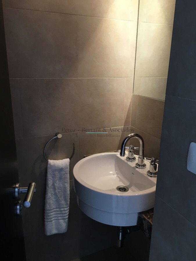 Apartamento ID.1052 -   Excelente ubicación! en la Barra