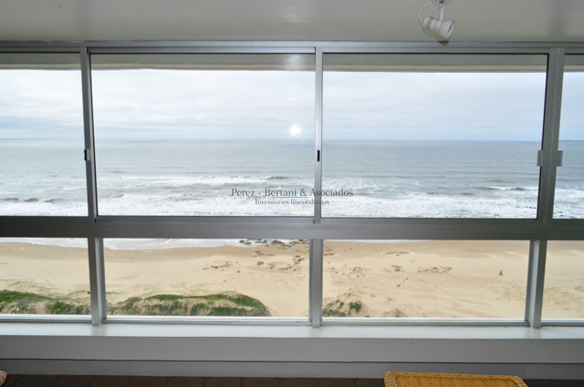 Apartamento ID.286 -  Venta Apartamento en Brava 3 dormitorios  Primera linea