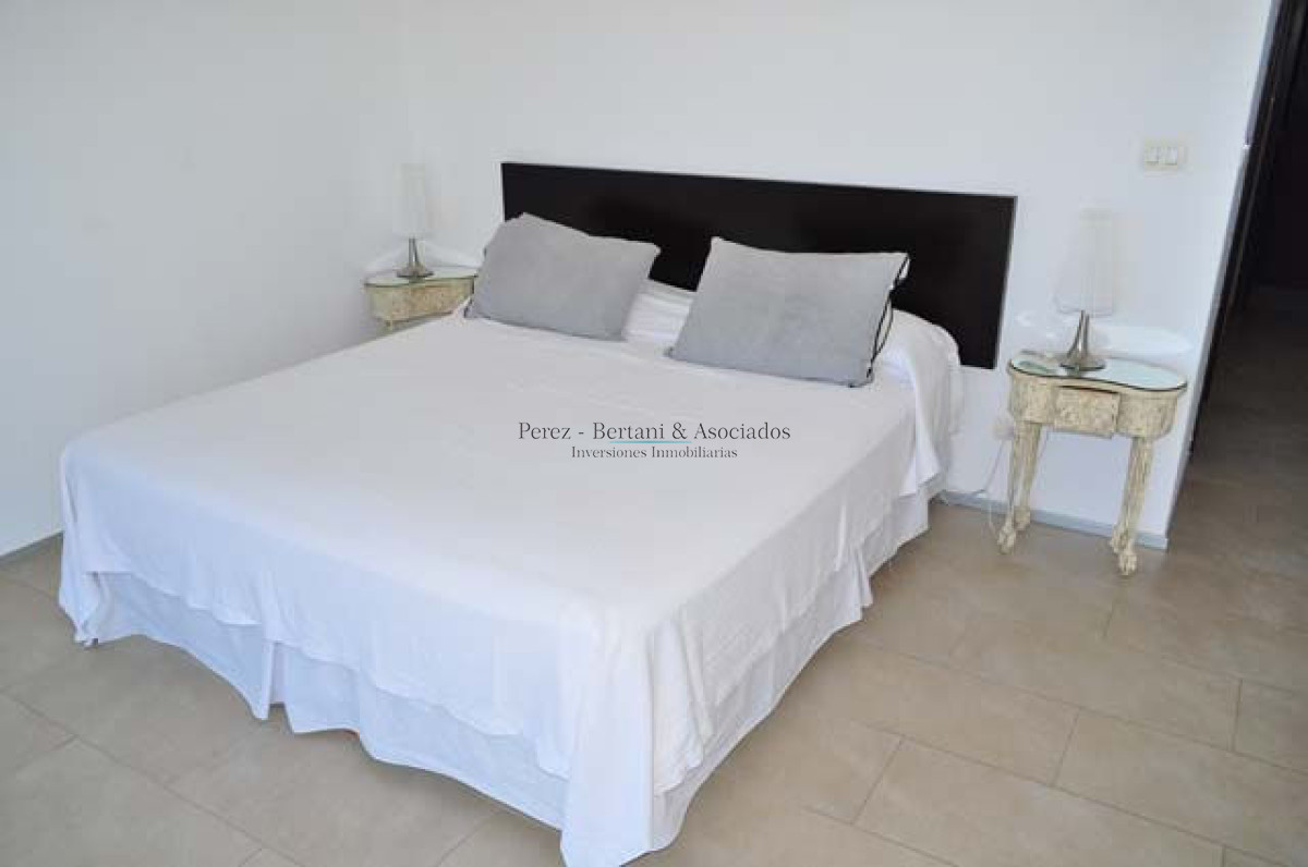 Apartamento ID.1052 -   Excelente ubicación! en la Barra