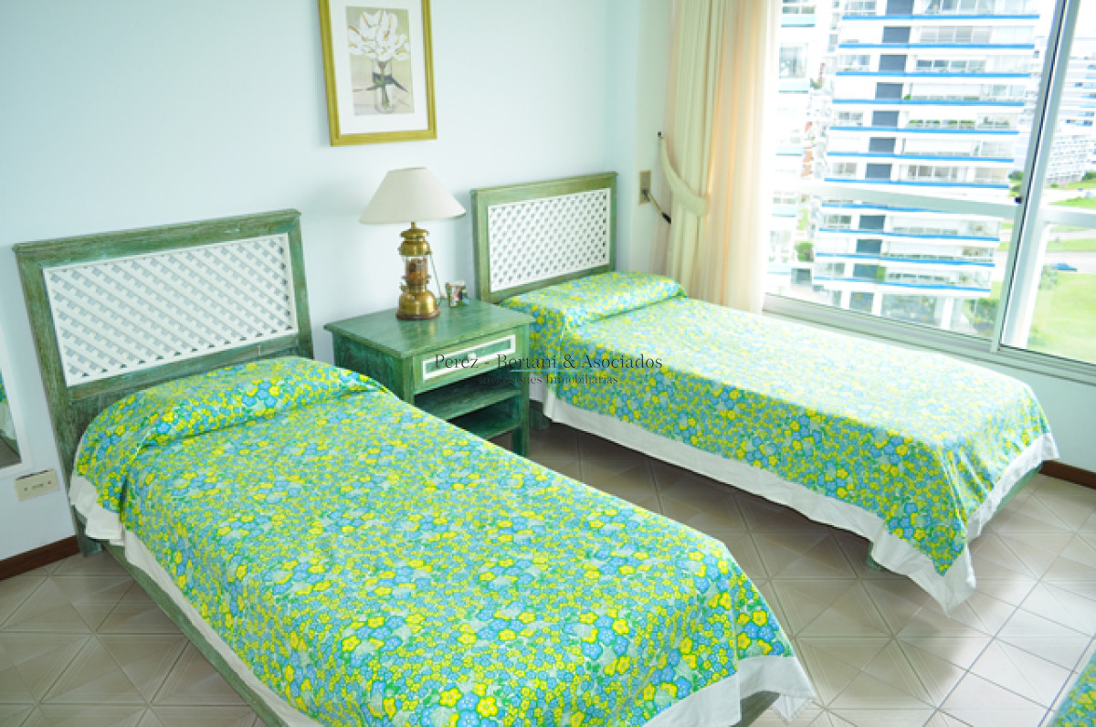 Apartamento ID.286 -  Venta Apartamento en Brava 3 dormitorios  Primera linea