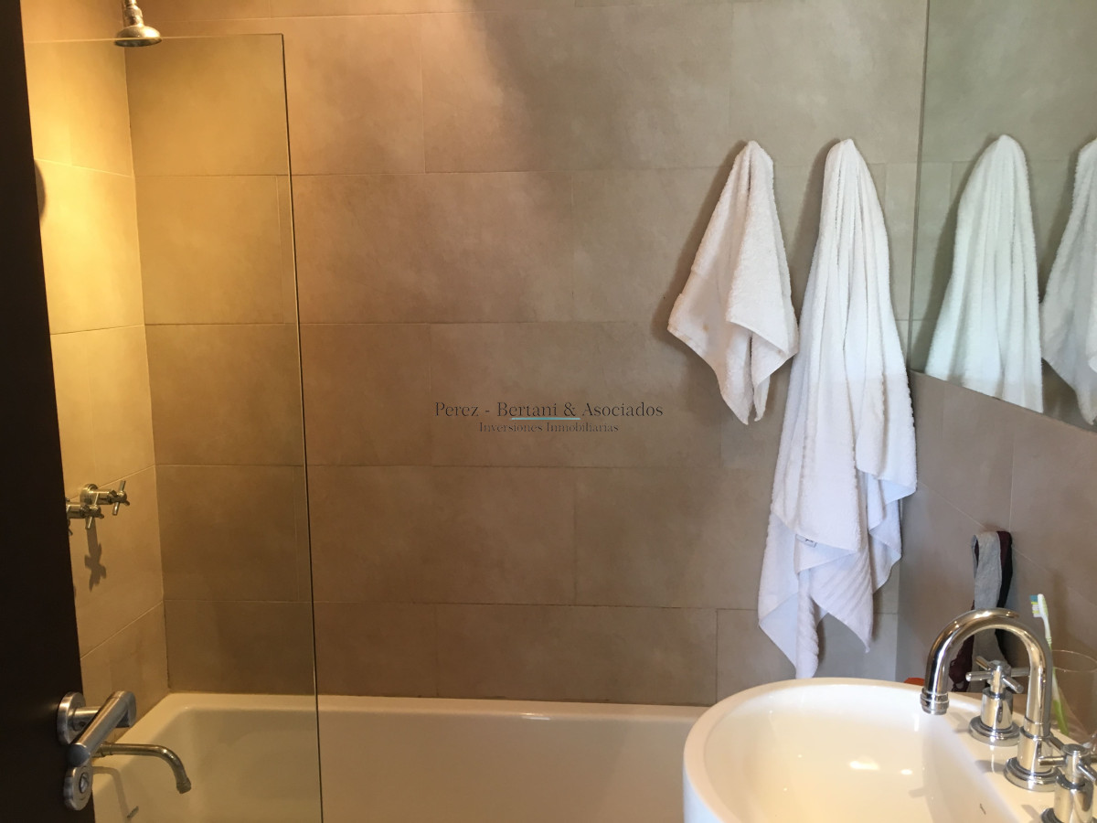 Apartamento ID.1052 -   Excelente ubicación! en la Barra