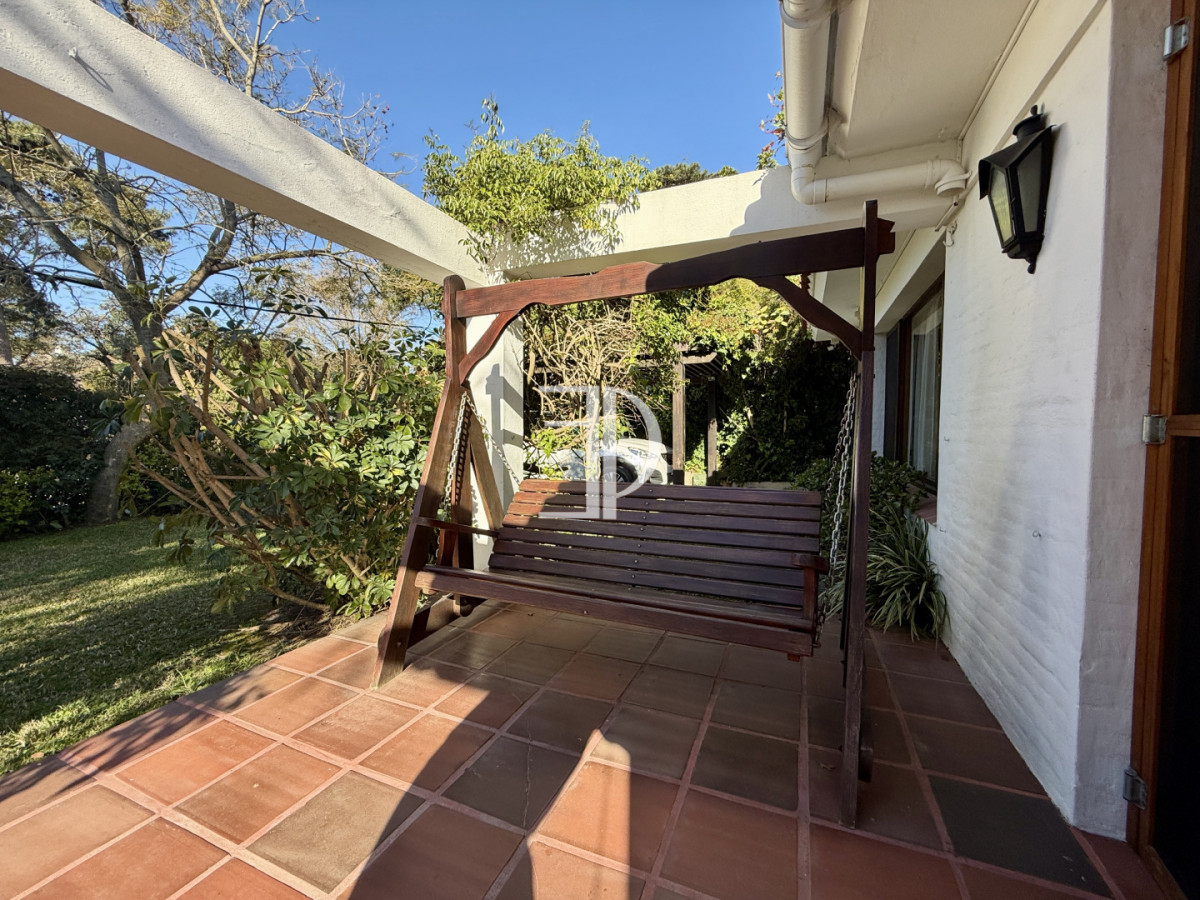 Casa ID.1629 - CASA EN VENTA - BARRIO CANTEGRIL, AV. CÓRDOBA