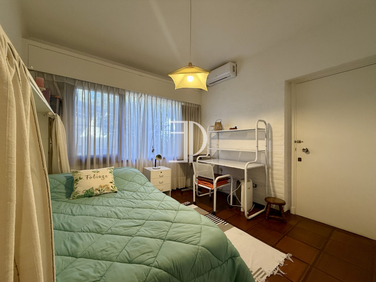 Casa ID.1629 - CASA EN VENTA - BARRIO CANTEGRIL, AV. CÓRDOBA