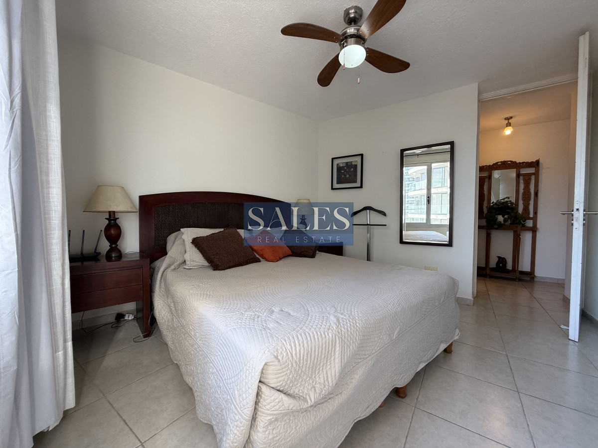 Apartamento ID.207 - Apartamento en venta Playa brava, a metros del mar