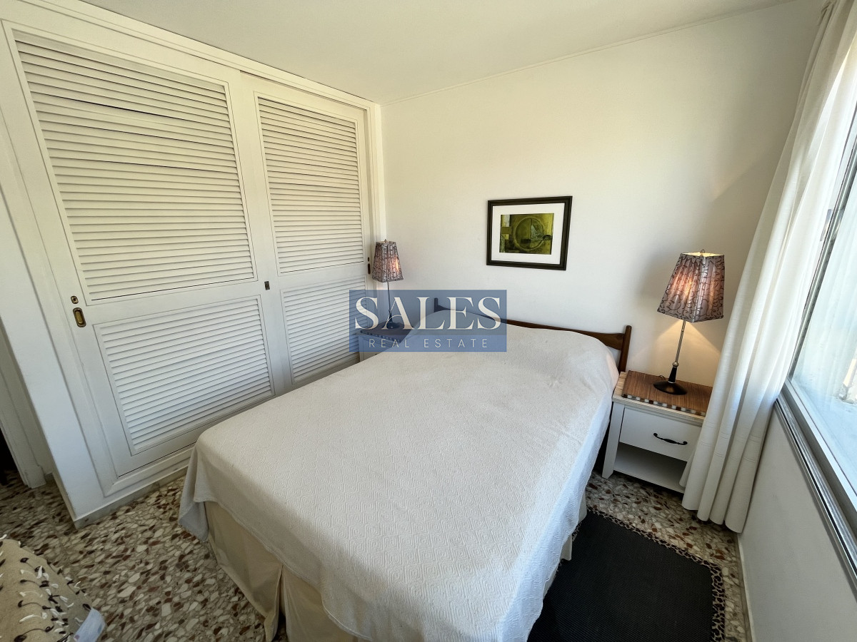 Apartamento ID.1204 - Apartamento en Peninsula, 1 dormitorio  y medio 