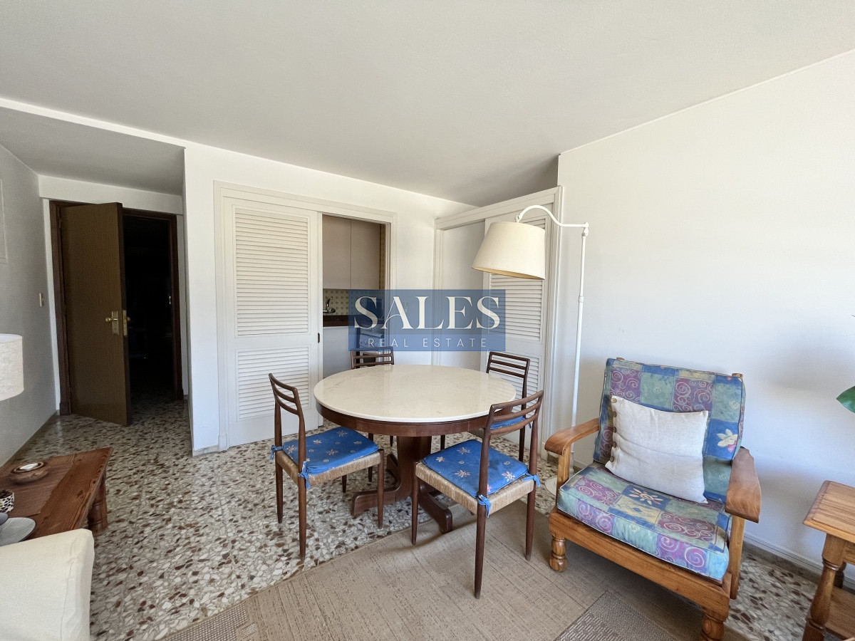 Apartamento ID.1204 - Apartamento en Peninsula, 1 dormitorio  y medio 