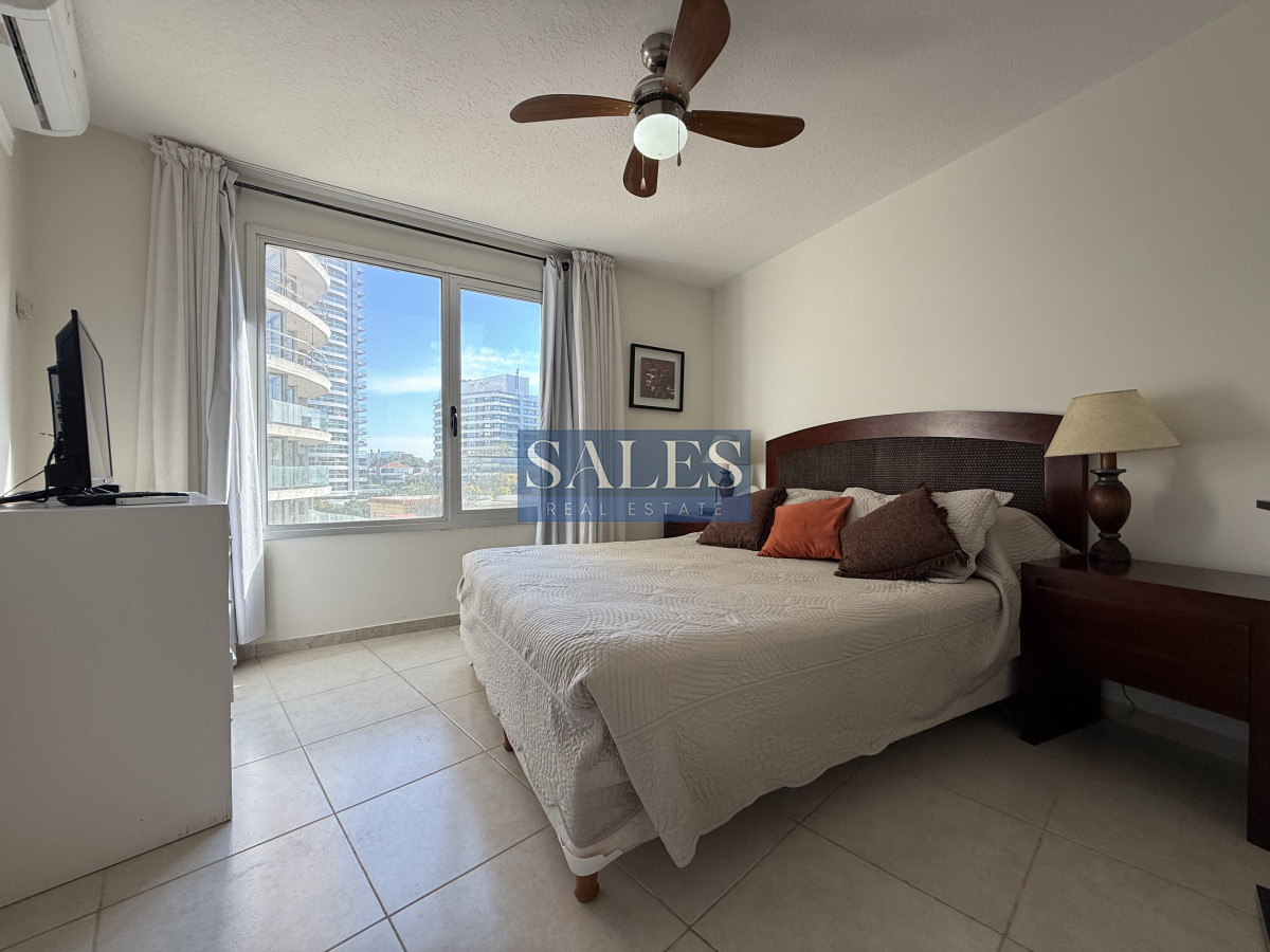 Apartamento ID.207 - Apartamento en venta Playa brava, a metros del mar