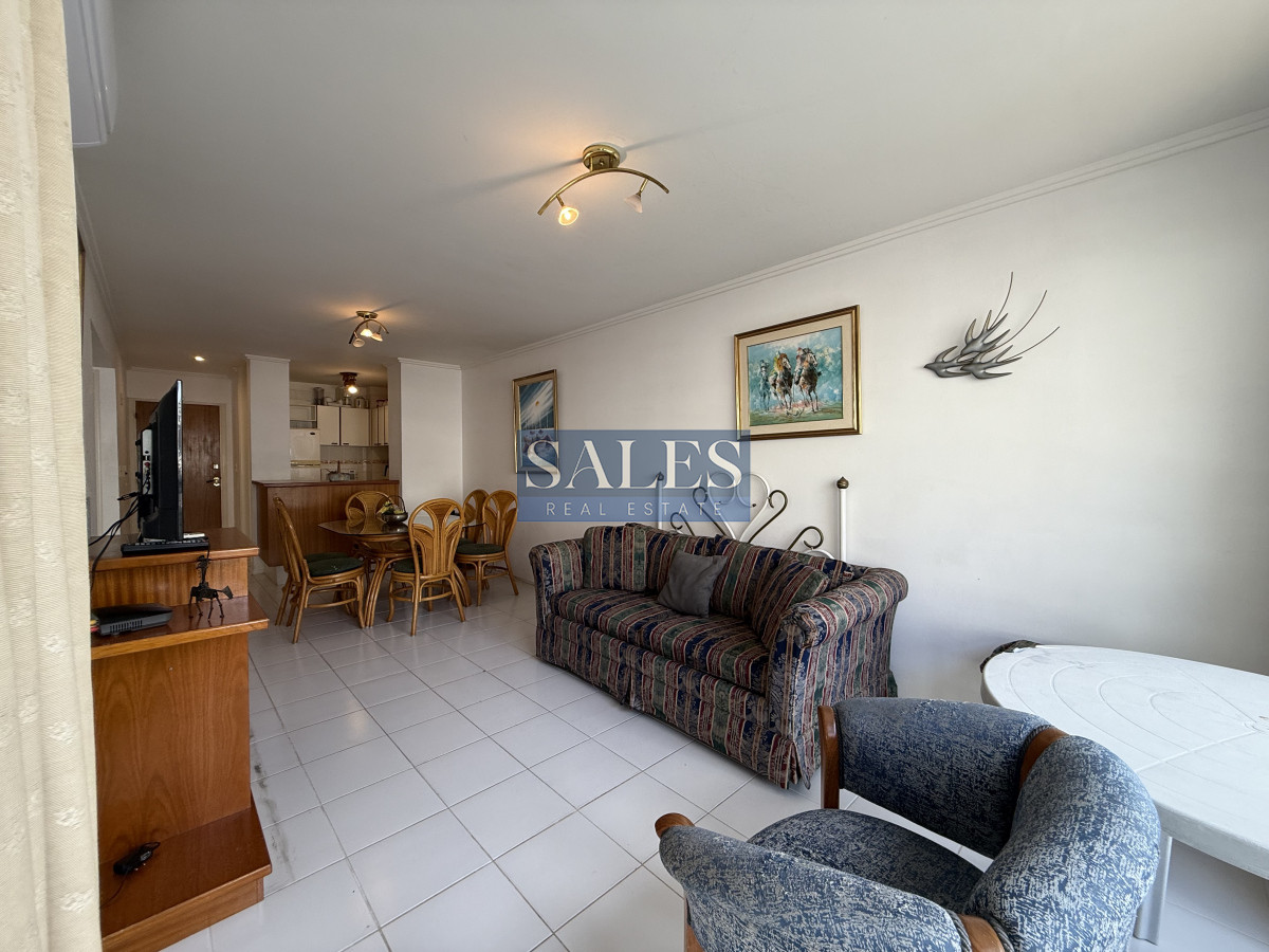Apartamento ID.1240 - Apartamento en venta dormitorio y medio Punta del Este Torre triángulo Aidy Grill  