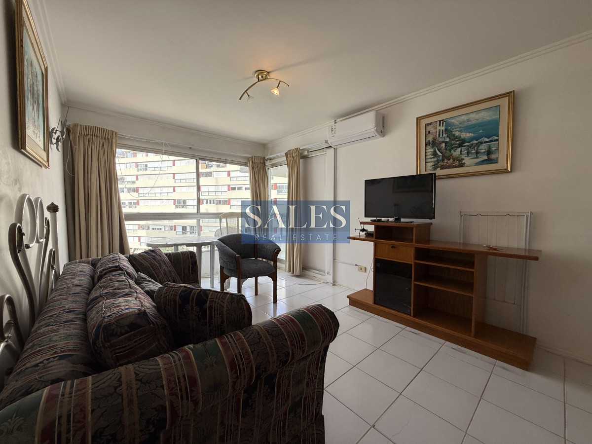 Apartamento ID.1240 - Apartamento en venta dormitorio y medio Punta del Este Torre triángulo Aidy Grill  