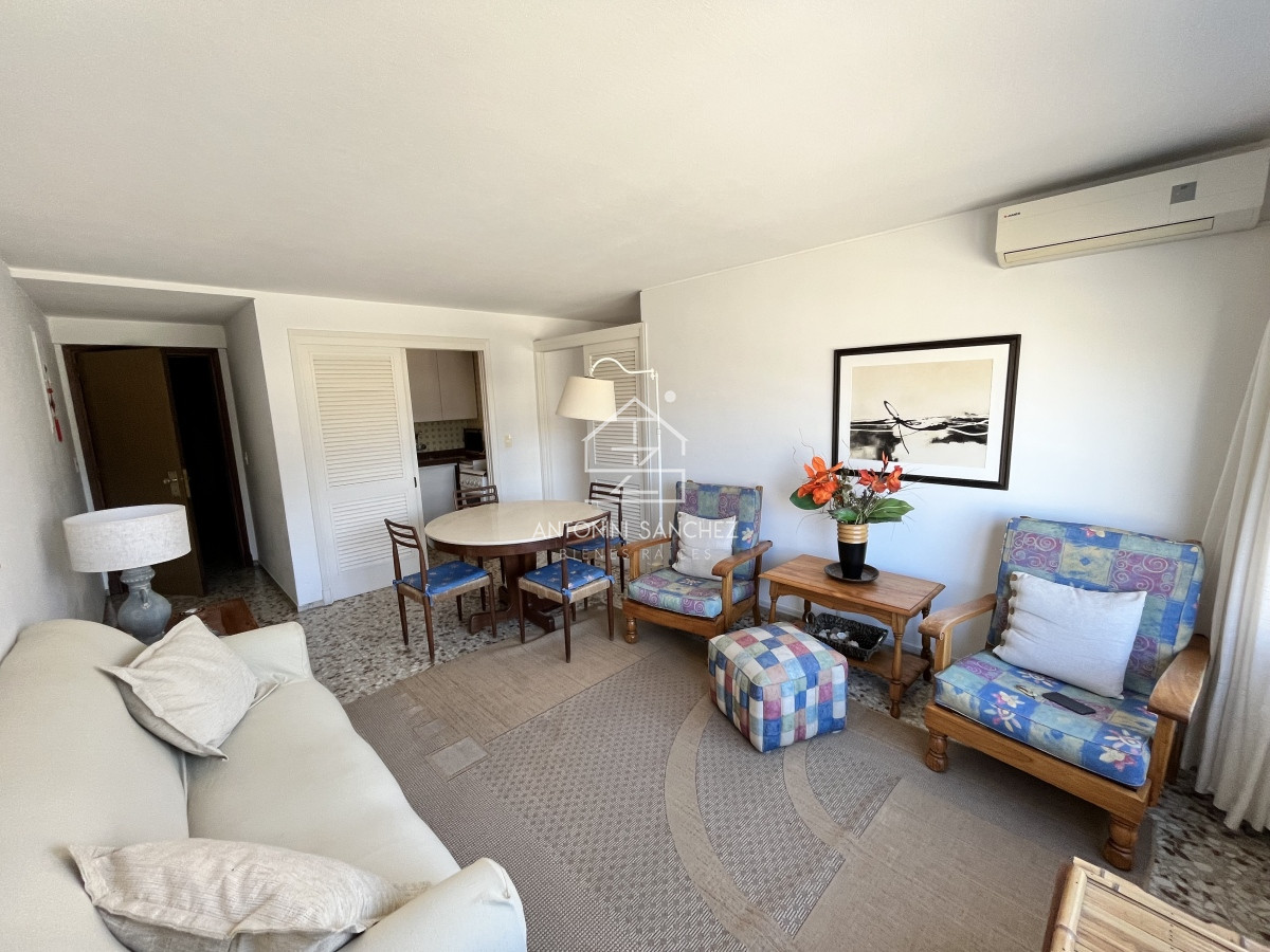 Apartamento ID.2032 - Apartamento en Peninsula, 1 dormitorio  y medio 