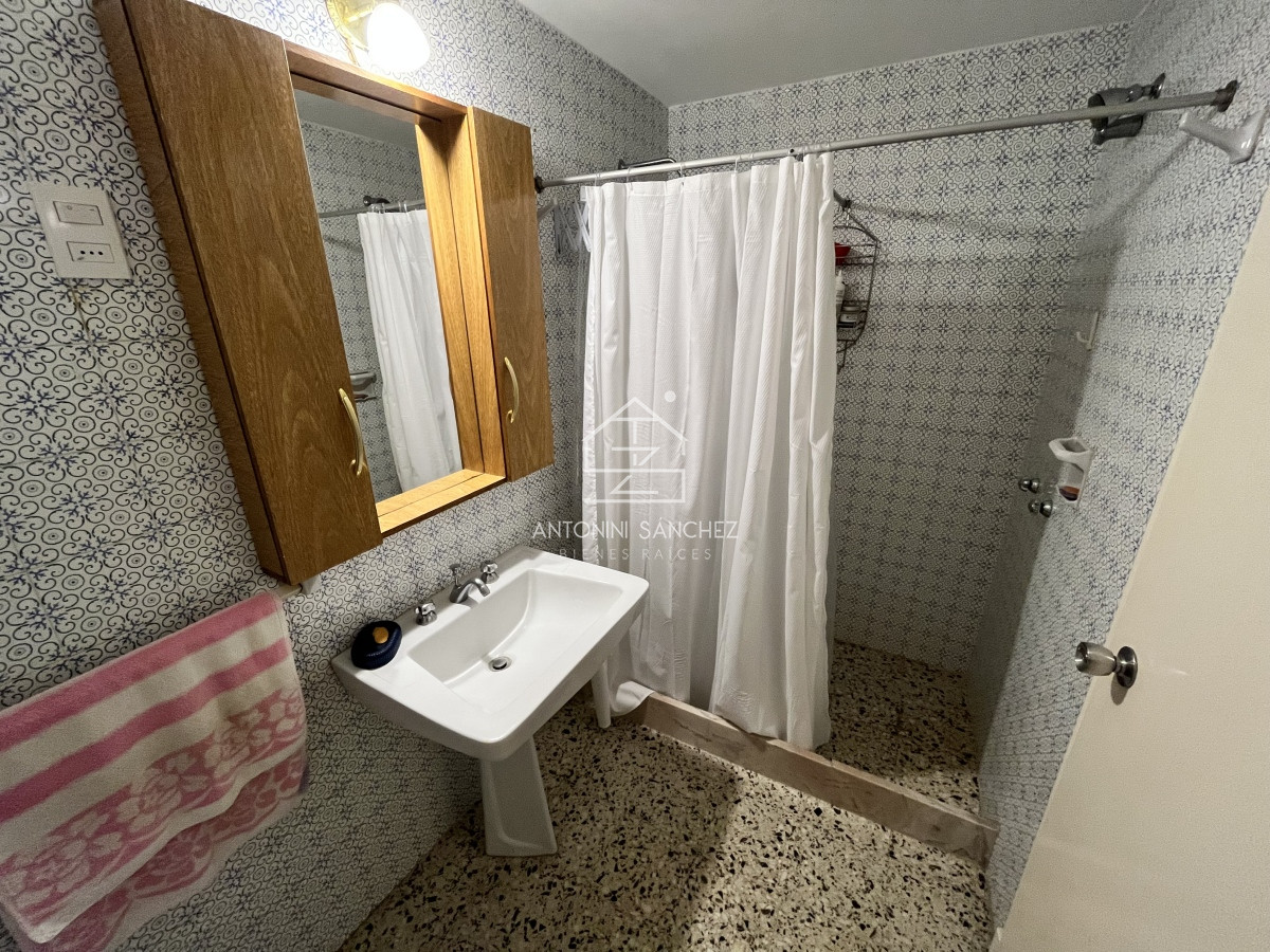 Apartamento ID.2032 - Apartamento en Peninsula, 1 dormitorio  y medio 