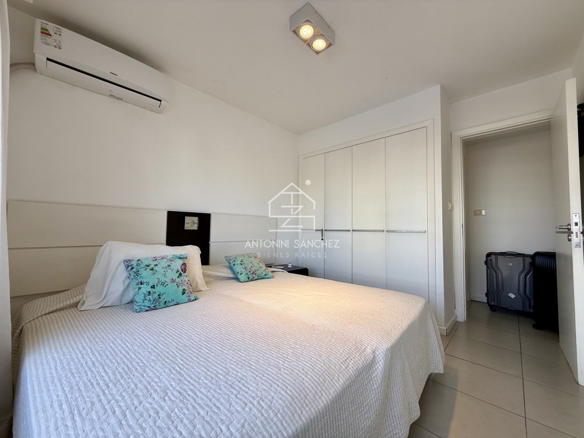 Apartamento ID.2747 - Apartamento en venta - Torre Manhattan, Punta del Este