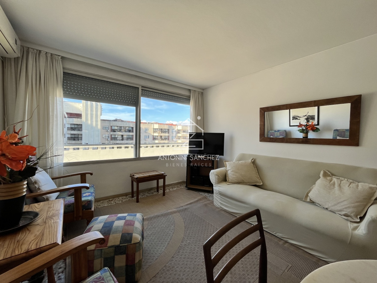 Apartamento ID.2032 - Apartamento en Peninsula, 1 dormitorio  y medio 
