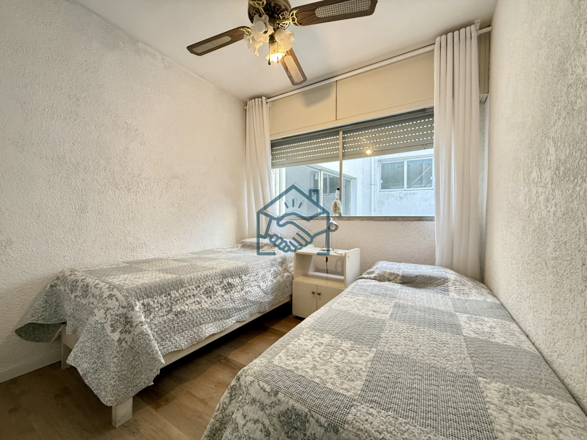 Apartamento ID.1519/Apartamento-en-Edificio-Mansamar---Primera-Línea-al-Mar - Apartamento en Edificio Mansamar - Primera Línea al Mar