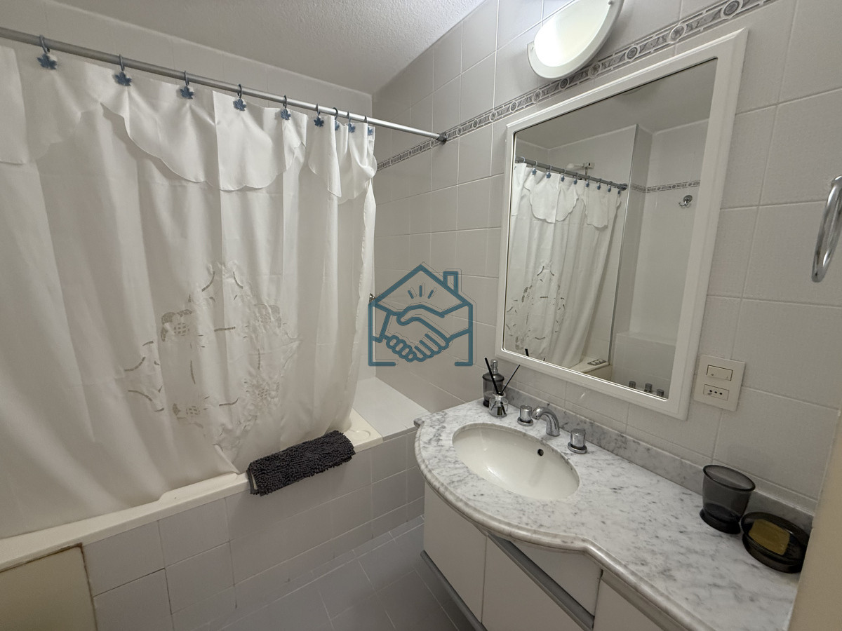 Apartamento ID.1553/Apartamento-en-Venta---Lincoln-Center-Torre-Wilson,-Punta-del-Este - Apartamento en Venta - Lincoln Center Torre Wilson, Punta del Este