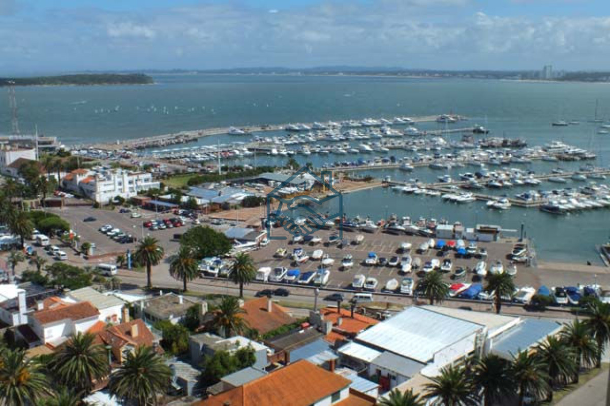 Apartamento ID.726/HERMOSO--CON-VISTA-TOTAL-AL-PUERTO-DIVINO - HERMOSO  CON VISTA TOTAL AL PUERTO DIVINO
