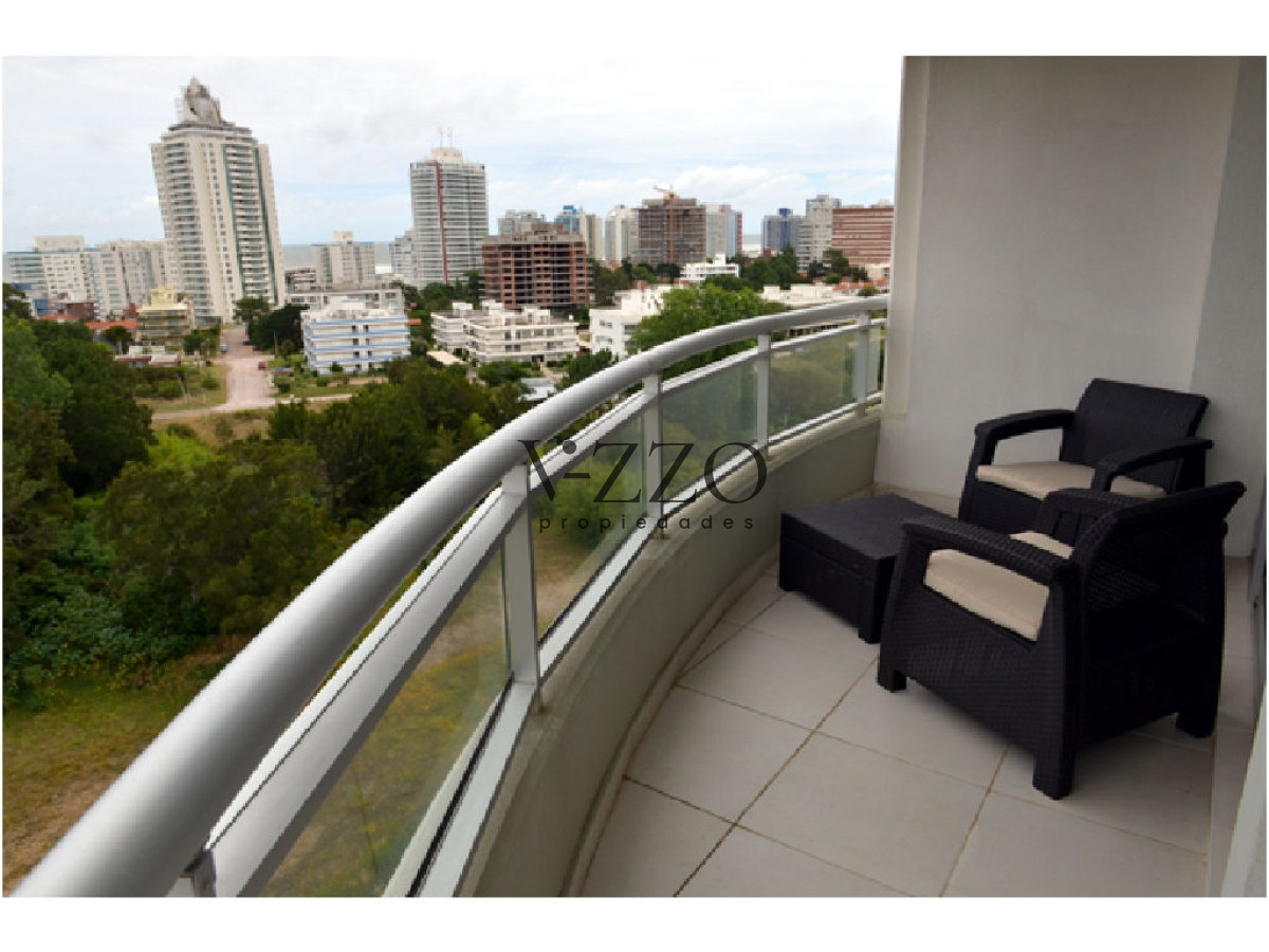 Apartamento ID.1331/Roosevelt,-Punta-del-Este-Piso-alto-con-Vista-al-Mar!-,-cómodo-y-muy-Luminoso-.-Modenos-muebles!-- - Roosevelt, Punta del Este Piso alto con Vista al Mar! , cómodo y muy Luminoso . Modenos muebles!  