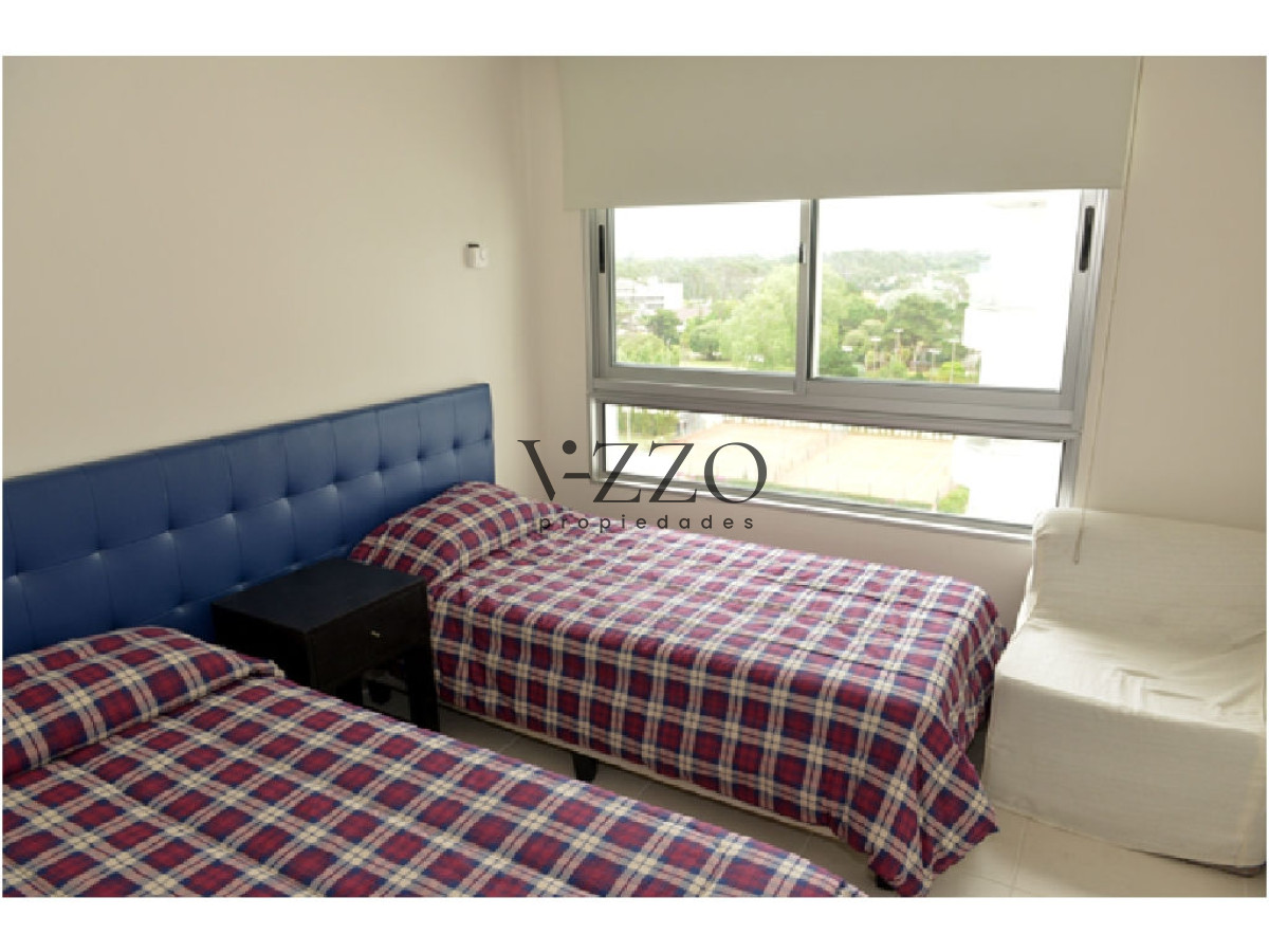 Apartamento ID.1331/Roosevelt,-Punta-del-Este-Piso-alto-con-Vista-al-Mar!-,-cómodo-y-muy-Luminoso-.-Modenos-muebles!-- - Roosevelt, Punta del Este Piso alto con Vista al Mar! , cómodo y muy Luminoso . Modenos muebles!  