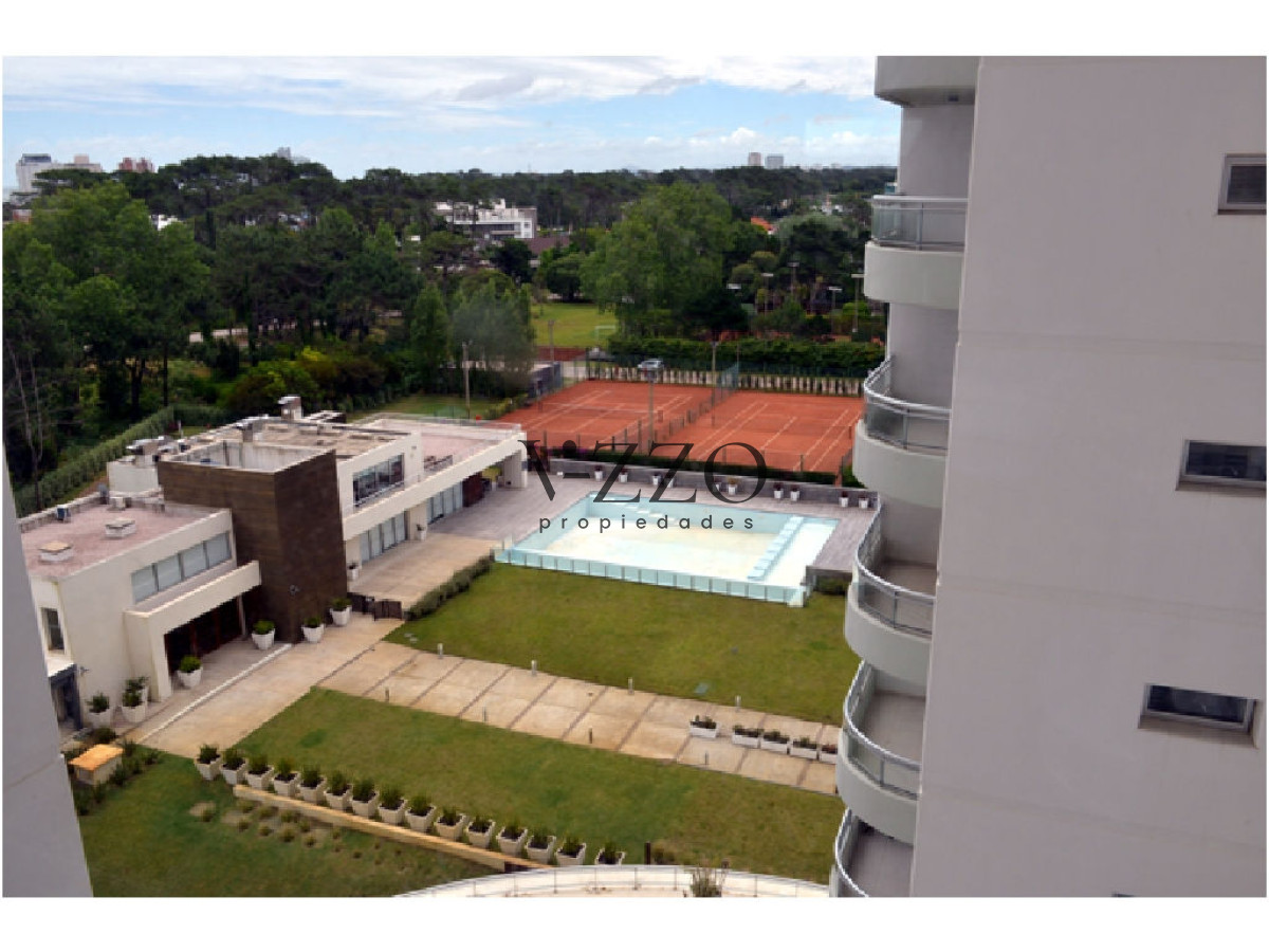 Apartamento ID.1331/Roosevelt,-Punta-del-Este-Piso-alto-con-Vista-al-Mar!-,-cómodo-y-muy-Luminoso-.-Modenos-muebles!-- - Roosevelt, Punta del Este Piso alto con Vista al Mar! , cómodo y muy Luminoso . Modenos muebles!  