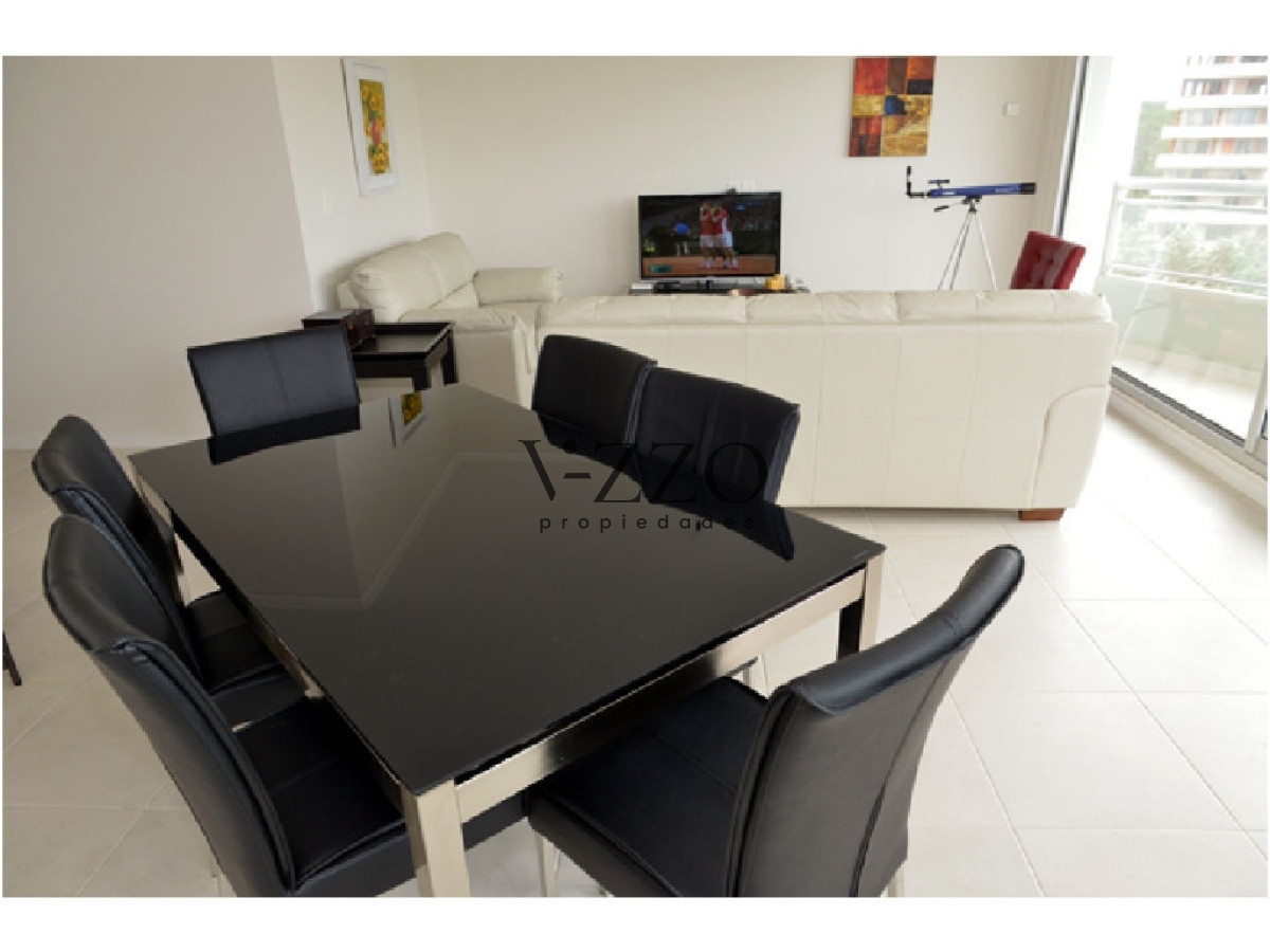 Apartamento ID.1331/Roosevelt,-Punta-del-Este-Piso-alto-con-Vista-al-Mar!-,-cómodo-y-muy-Luminoso-.-Modenos-muebles!-- - Roosevelt, Punta del Este Piso alto con Vista al Mar! , cómodo y muy Luminoso . Modenos muebles!  