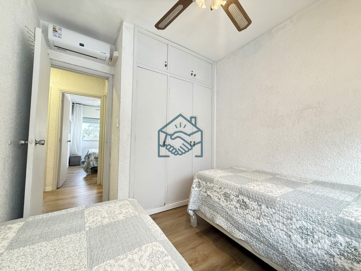 Apartamento ID.1519/Apartamento-en-Edificio-Mansamar---Primera-Línea-al-Mar - Apartamento en Edificio Mansamar - Primera Línea al Mar