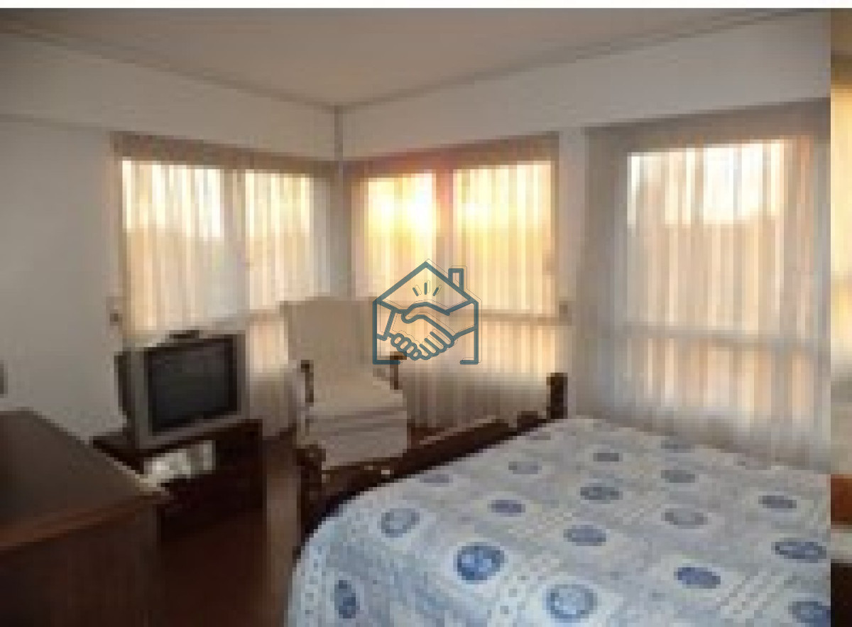 Apartamento ID.388/bicado-sobre-la-Avda.-ROOSVELT,-estratégicamente-a-metros-del-Punta-Shopping--ESCUCHA-OFERTAS - bicado sobre la Avda. ROOSVELT, estratégicamente a metros del Punta Shopping  ESCUCHA OFERTAS