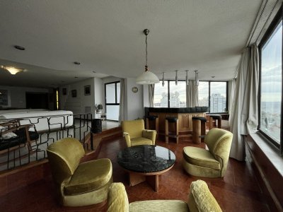Apartamento ID.721/EN-PLENO-CENTRO-IMPECABLE - EN PLENO CENTRO IMPECABLE