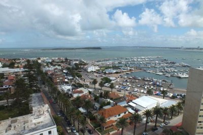 Apartamento ID.726/HERMOSO--CON-VISTA-TOTAL-AL-PUERTO-DIVINO - HERMOSO  CON VISTA TOTAL AL PUERTO DIVINO