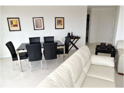 Apartamento ID.1331/Roosevelt,-Punta-del-Este-Piso-alto-con-Vista-al-Mar!-,-cómodo-y-muy-Luminoso-.-Modenos-muebles!-- - Roosevelt, Punta del Este Piso alto con Vista al Mar! , cómodo y muy Luminoso . Modenos muebles!  