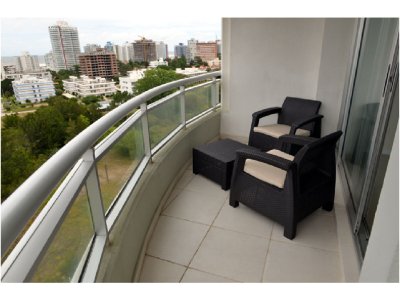 Apartamento ID.1331/Roosevelt,-Punta-del-Este-Piso-alto-con-Vista-al-Mar!-,-cómodo-y-muy-Luminoso-.-Modenos-muebles!-- - Roosevelt, Punta del Este Piso alto con Vista al Mar! , cómodo y muy Luminoso . Modenos muebles!  