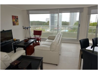 Apartamento ID.1331/Roosevelt,-Punta-del-Este-Piso-alto-con-Vista-al-Mar!-,-cómodo-y-muy-Luminoso-.-Modenos-muebles!-- - Roosevelt, Punta del Este Piso alto con Vista al Mar! , cómodo y muy Luminoso . Modenos muebles!  