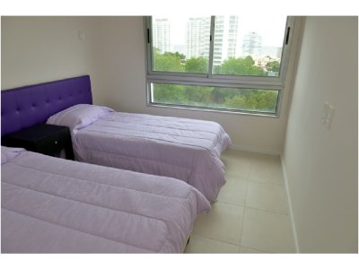 Apartamento ID.1331/Roosevelt,-Punta-del-Este-Piso-alto-con-Vista-al-Mar!-,-cómodo-y-muy-Luminoso-.-Modenos-muebles!-- - Roosevelt, Punta del Este Piso alto con Vista al Mar! , cómodo y muy Luminoso . Modenos muebles!  