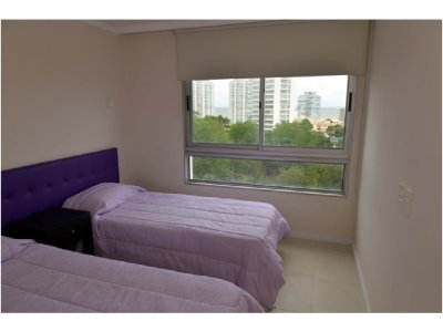 Apartamento ID.1331/Roosevelt,-Punta-del-Este-Piso-alto-con-Vista-al-Mar!-,-cómodo-y-muy-Luminoso-.-Modenos-muebles!-- - Roosevelt, Punta del Este Piso alto con Vista al Mar! , cómodo y muy Luminoso . Modenos muebles!  