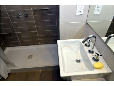 Apartamento ID.1331/Roosevelt,-Punta-del-Este-Piso-alto-con-Vista-al-Mar!-,-cómodo-y-muy-Luminoso-.-Modenos-muebles!-- - Roosevelt, Punta del Este Piso alto con Vista al Mar! , cómodo y muy Luminoso . Modenos muebles!  