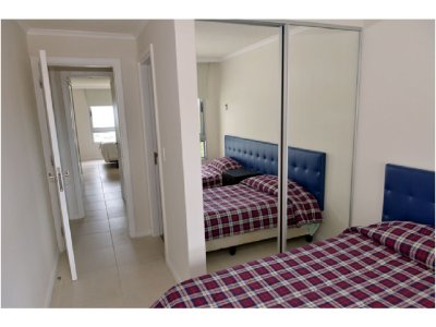 Apartamento ID.1331/Roosevelt,-Punta-del-Este-Piso-alto-con-Vista-al-Mar!-,-cómodo-y-muy-Luminoso-.-Modenos-muebles!-- - Roosevelt, Punta del Este Piso alto con Vista al Mar! , cómodo y muy Luminoso . Modenos muebles!  