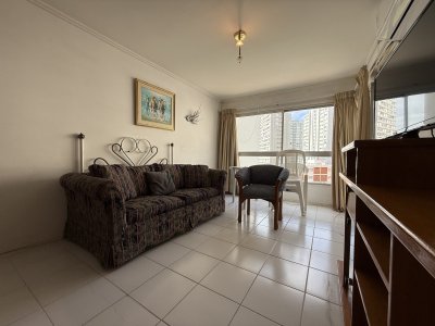 Apartamento ID.1419/ed-Triangulo-con-todos-los-servicios-a-pasos-del--mar - ed Triangulo con todos los servicios a pasos del  mar