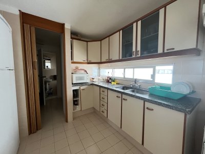 Apartamento ID.1223/con-piscina,garage-y-serv-de-mucama,vista-total-al-mar - con piscina,garage y serv de mucama,vista total al mar