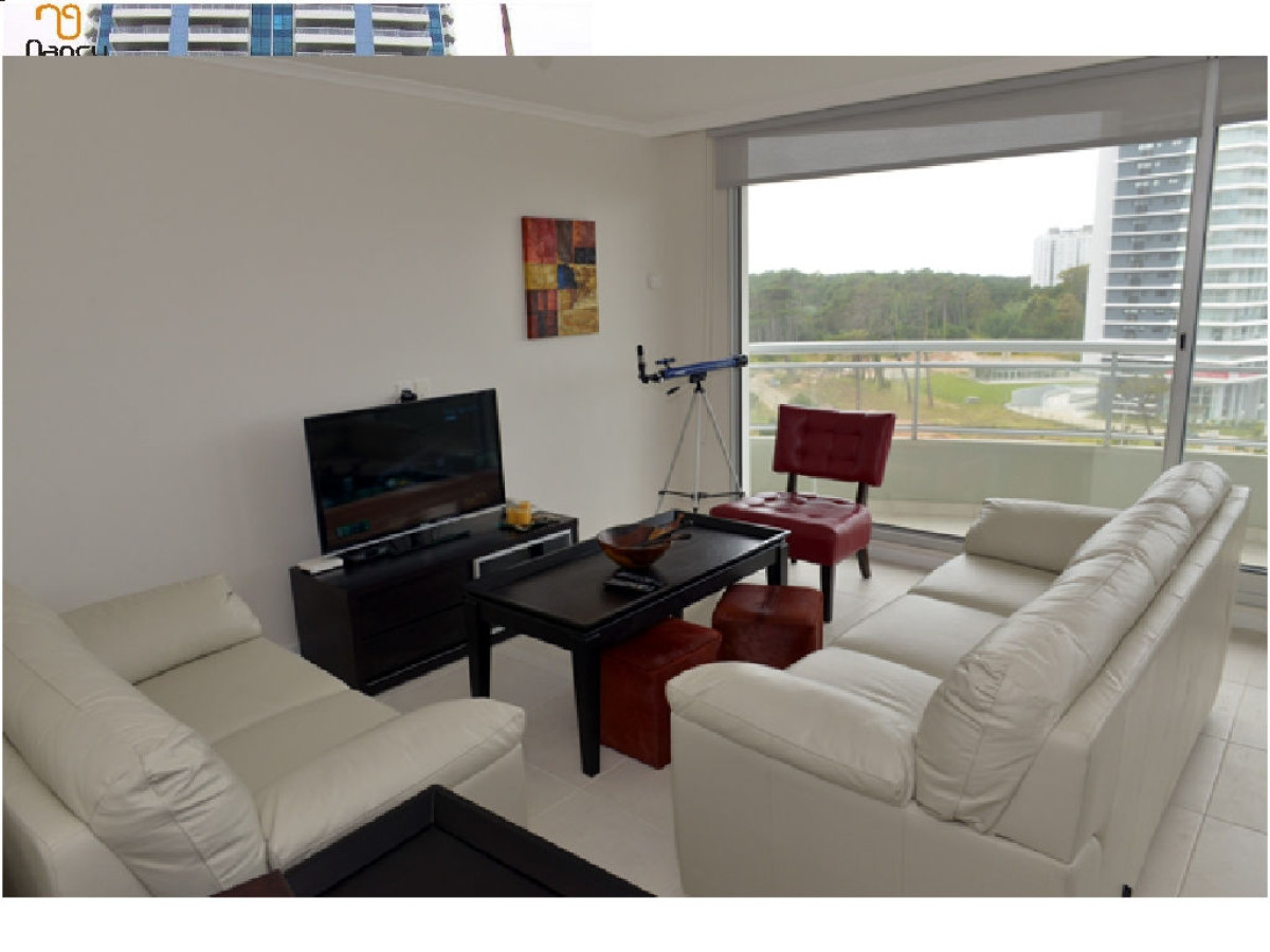 Roosevelt, Punta del Este Piso alto con Vista al Mar! , cómodo y muy Luminoso . Modenos muebles!  