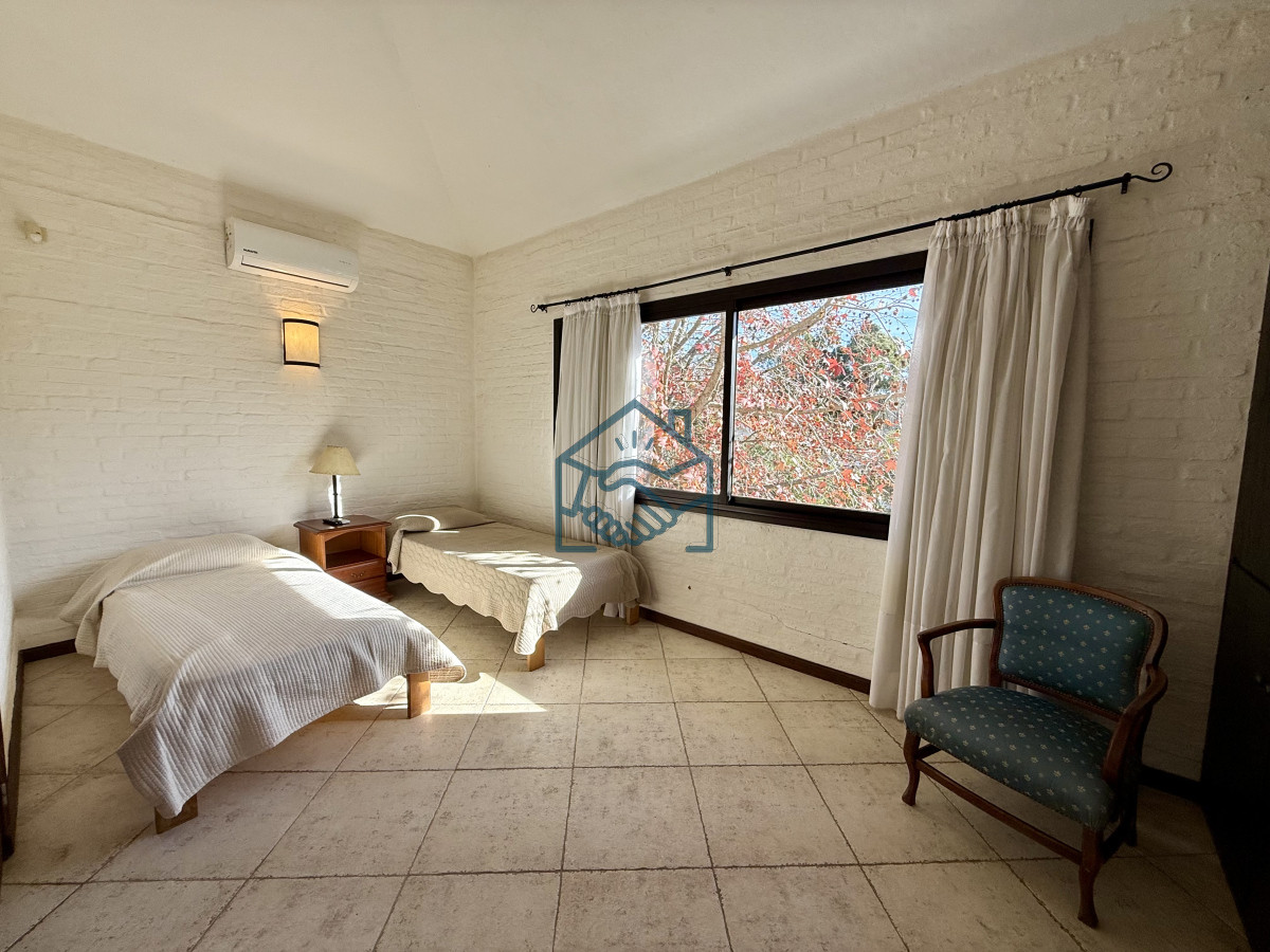 Casa ID.1513/Chalet-en-Rincón-del-Indio---A-500-metros-del-mar - Chalet en Rincón del Indio - A 500 metros del mar