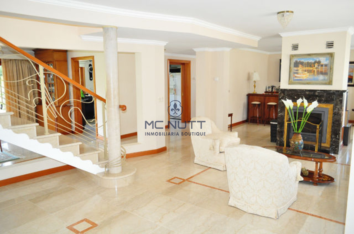 Casa ID.508/ - Casa en Mansa, 5 dormitorios  ABIERTO A NEGOCIOS, TOMA TERRENO O APARTAMENTOS .PUEDE FINANCIAR 40% CON INTERES