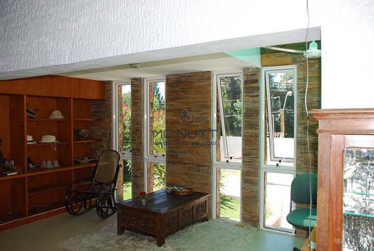 Casa ID.633/ - Casa en Lugano, 5 dormitorios *