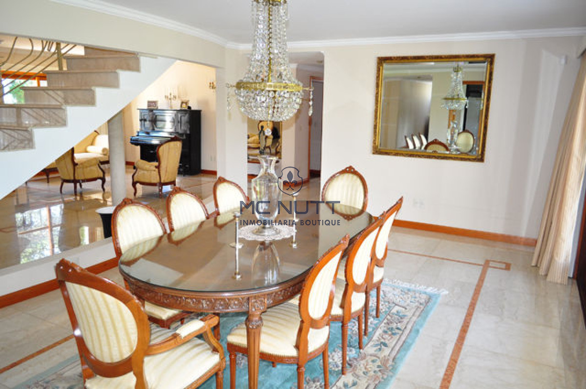 Casa ID.508/ - Casa en Mansa, 5 dormitorios  ABIERTO A NEGOCIOS, TOMA TERRENO O APARTAMENTOS .PUEDE FINANCIAR 40% CON INTERES