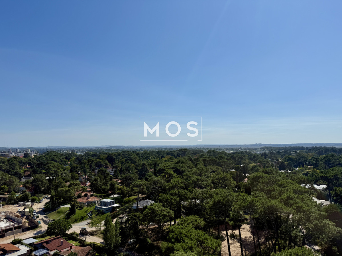 Apartamento ID.3280 - Venta de Apartamento  Parquemar Bosque  Parada 15 de Av. Roosevelt, Punta del Este