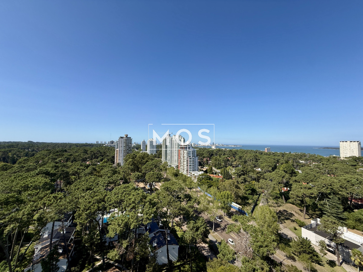 Apartamento ID.3280 - Venta de Apartamento  Parquemar Bosque  Parada 15 de Av. Roosevelt, Punta del Este