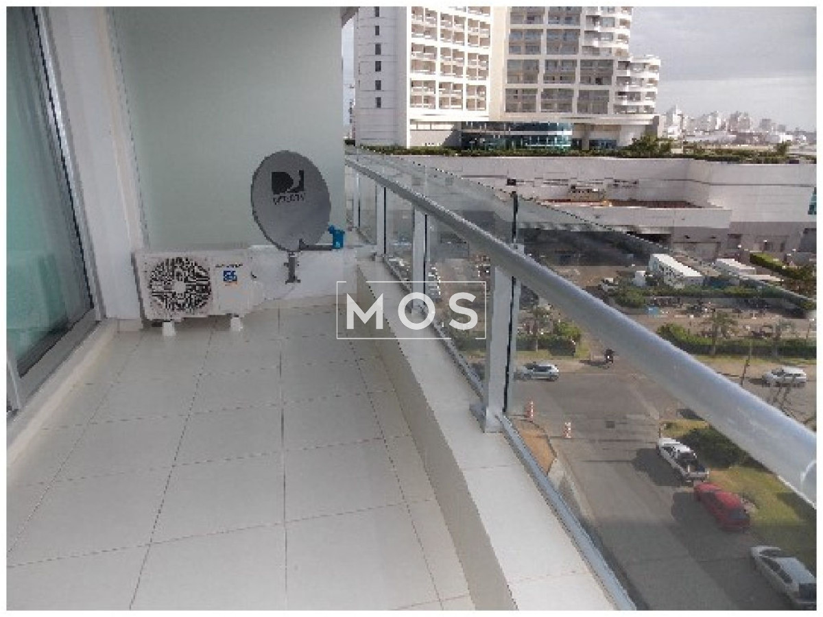 Apartamento ID.2914 - Edificio en playa mansa , Punta del Este! 