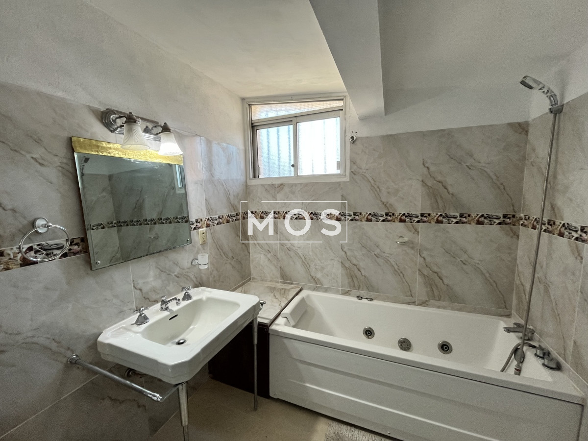 Casa ID.2535 - Casa en Mansa, 3 dormitorios 
