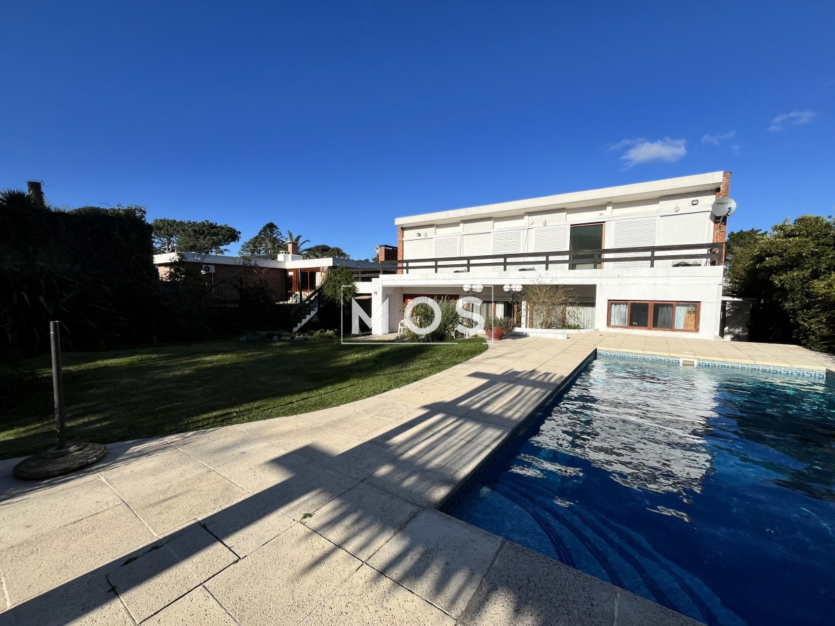 Casa ID.2535 - Casa en Mansa, 3 dormitorios 